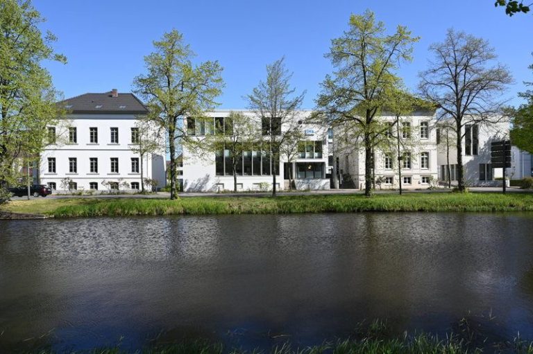 Der Sitz der HEYEN Immobilien GmbH in 26135 Oldenburg, Huntestraße 14a Der Sitz der HEYEN Immobilien GmbH in 26135 Oldenburg, Huntestraße 14a